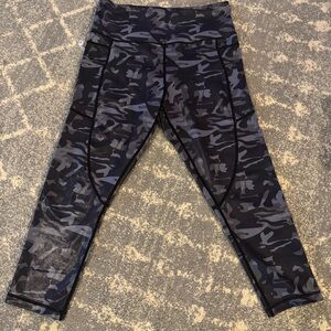Zyia Active Black Gray Camo Leggings 7/8 crop